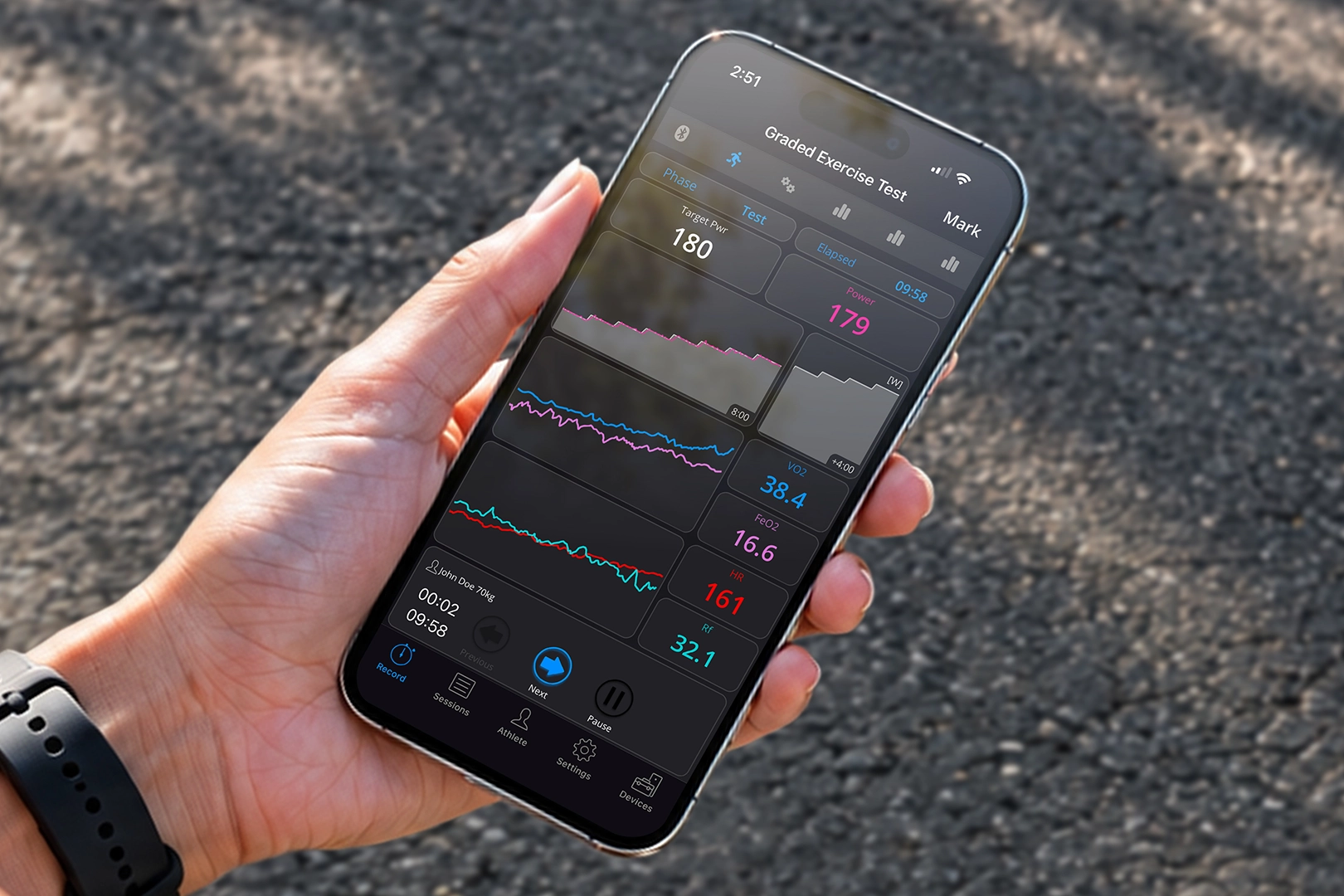 VO2 Master app displaying live physiological data during a graded exercise test.